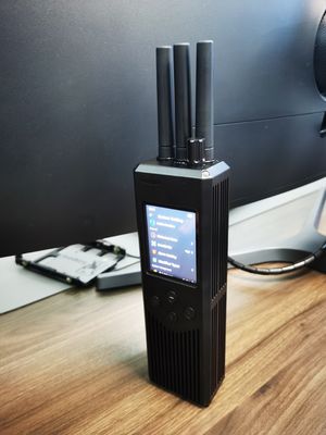 ABS Malzeme El Drone Dedektörü İHA Sinyal Algılama Yön Bulucu